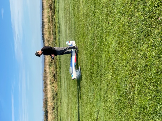 Rhoady with his nitro pattern/3D plane warming up.